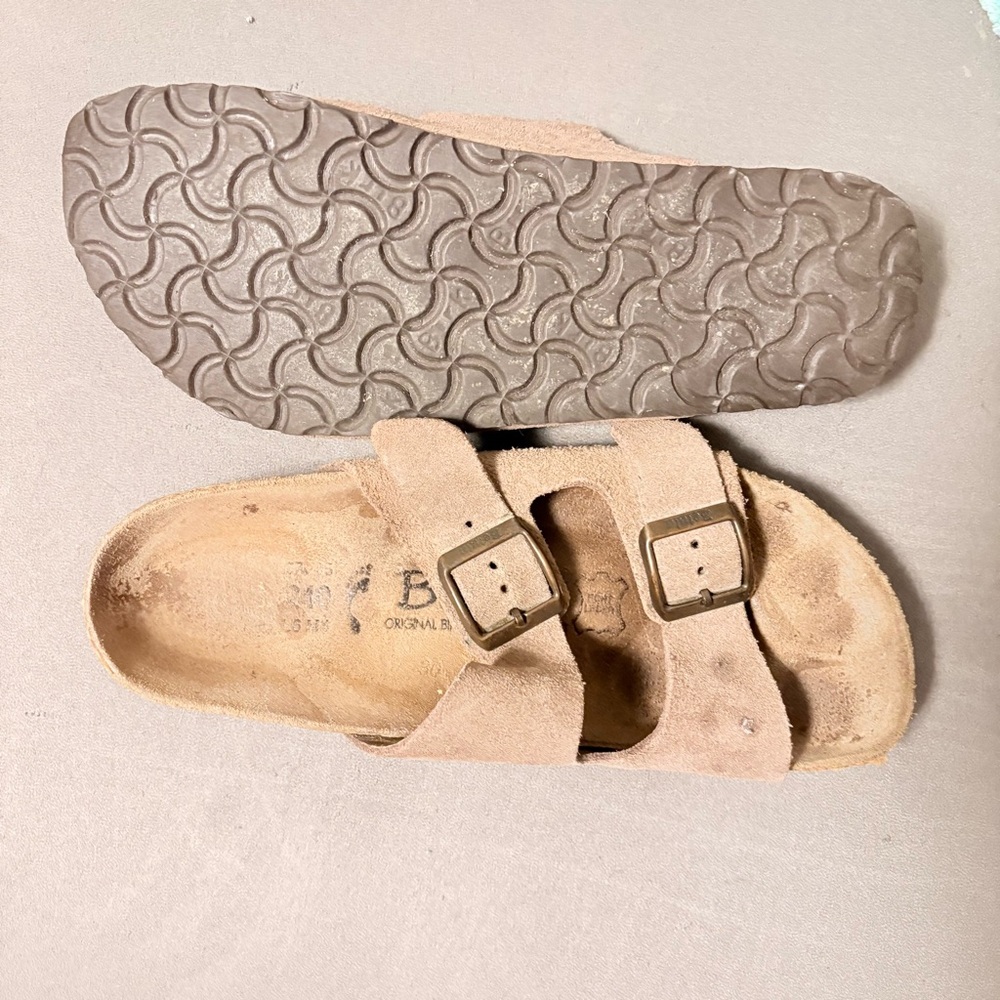 Bertula by Birkenstock Beige Suede Double Strap Sandals women's size 6 men's 8